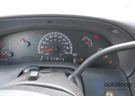 2001 Ford F-150 Xl/Xlt z USA, uszkodzony, nr VIN 1FTZF17241NA55381